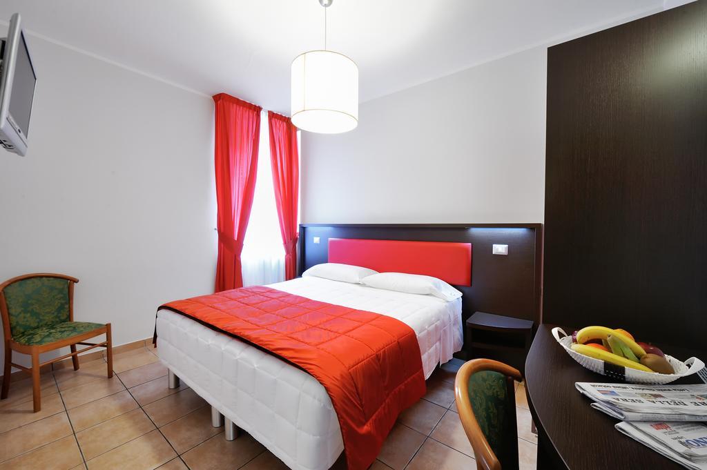 Hotel Al Corso Legnano Chambre photo