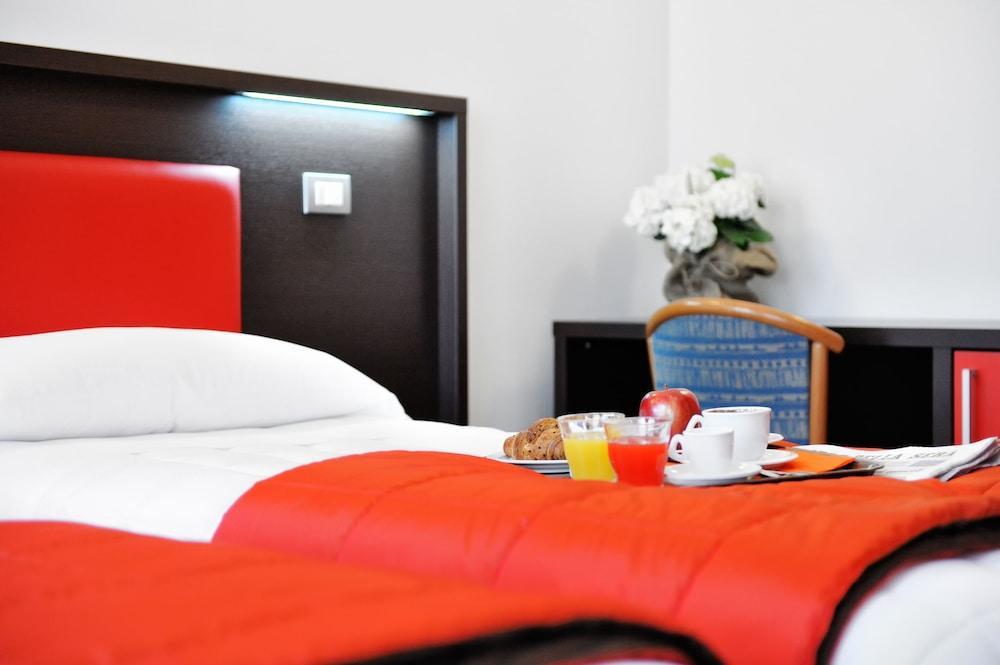 Hotel Al Corso Legnano Extérieur photo