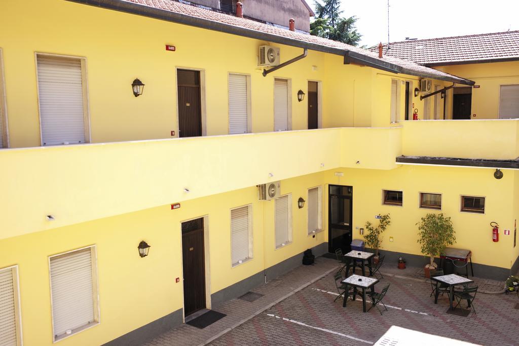 Hotel Al Corso Legnano Extérieur photo